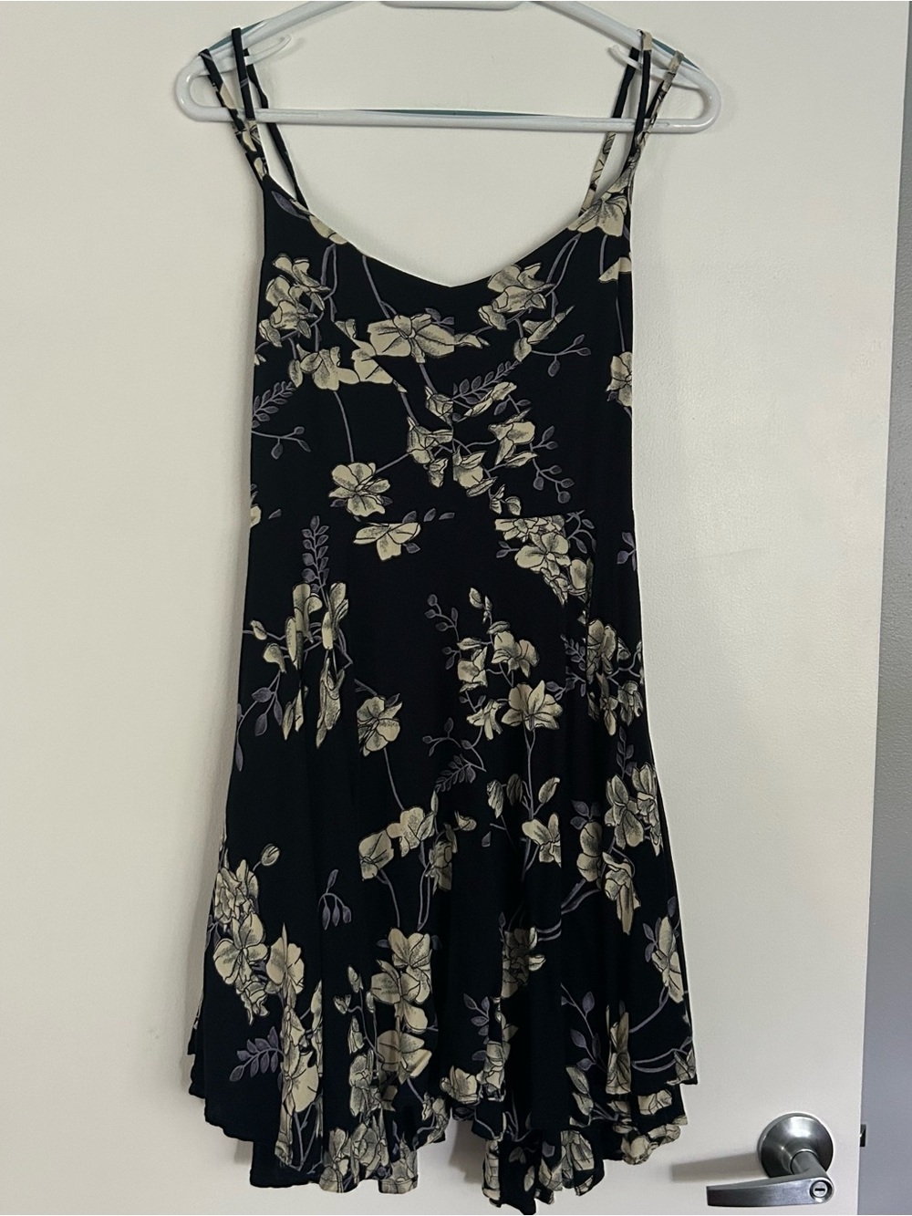 Wishlist Navy Floral V-Neck Spaghetti-Strap Mini Dress Large Layered Flowy Hem